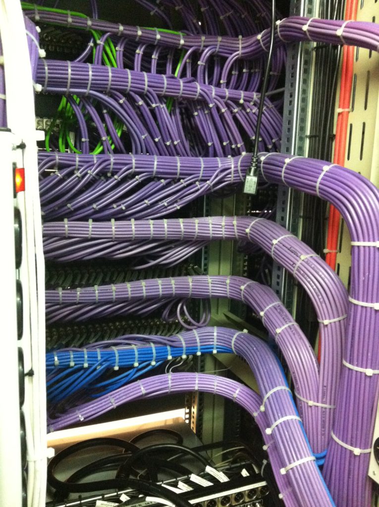 Cableado de red en instalación técnica
